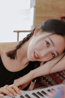 小雪婷的狂欢司日记