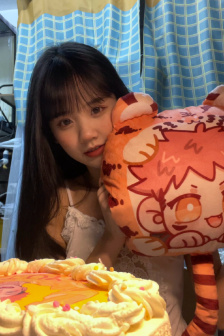 春色无边女儿国